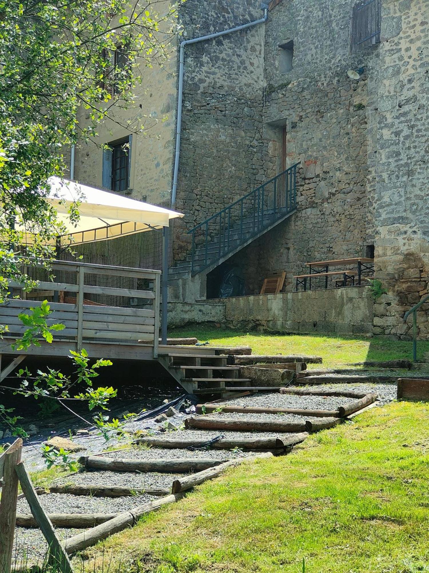 Gite De L Etang Du Planchon Balledent Buitenkant foto